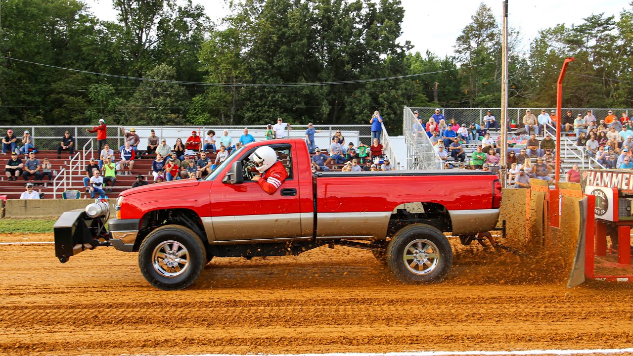 Small Block 4x4 Trucks at the Southern Showdown 2021