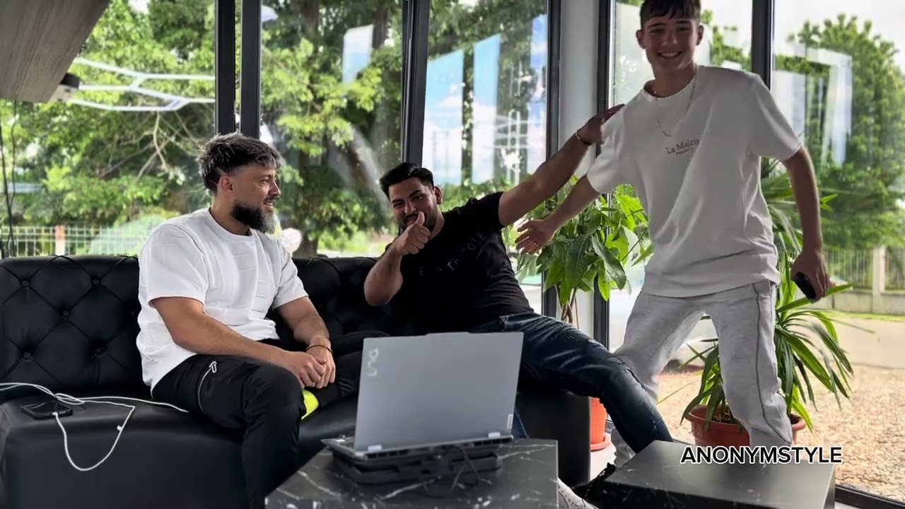 Eu am ales frizeria.#podcast #barber #hairstyle #funny #freefire #frizer #challenge #ANONYMSTYLE