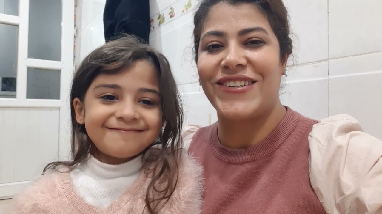 استلمت نتائج لافين وسارة في المدرسة شوربة العدس بطنجرة الضغط (البخار) والنتيجة غير شكل مع روكان