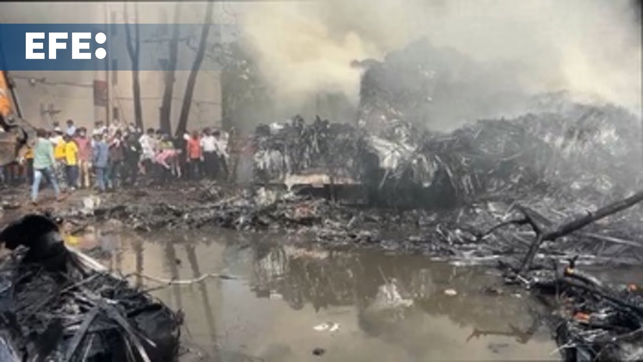 Un superviviente y 268 cuerpos recuperados, balance del accidente aéreo en la India