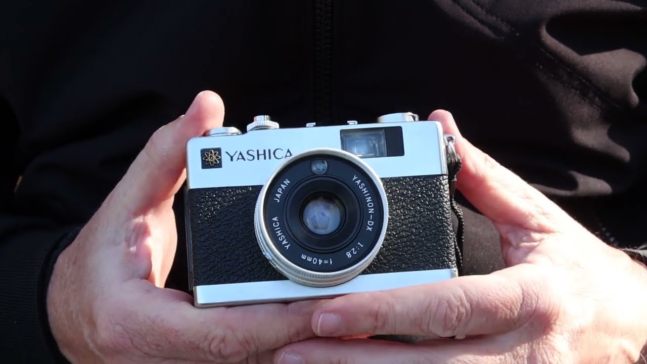 Yashica Electro 35 MC Camera