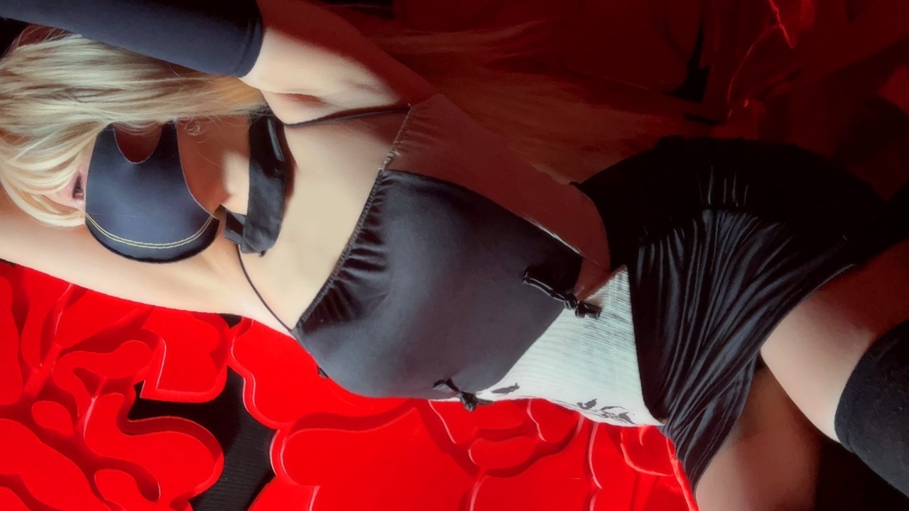 アシスタントに新キャラのコスプレさせてみました