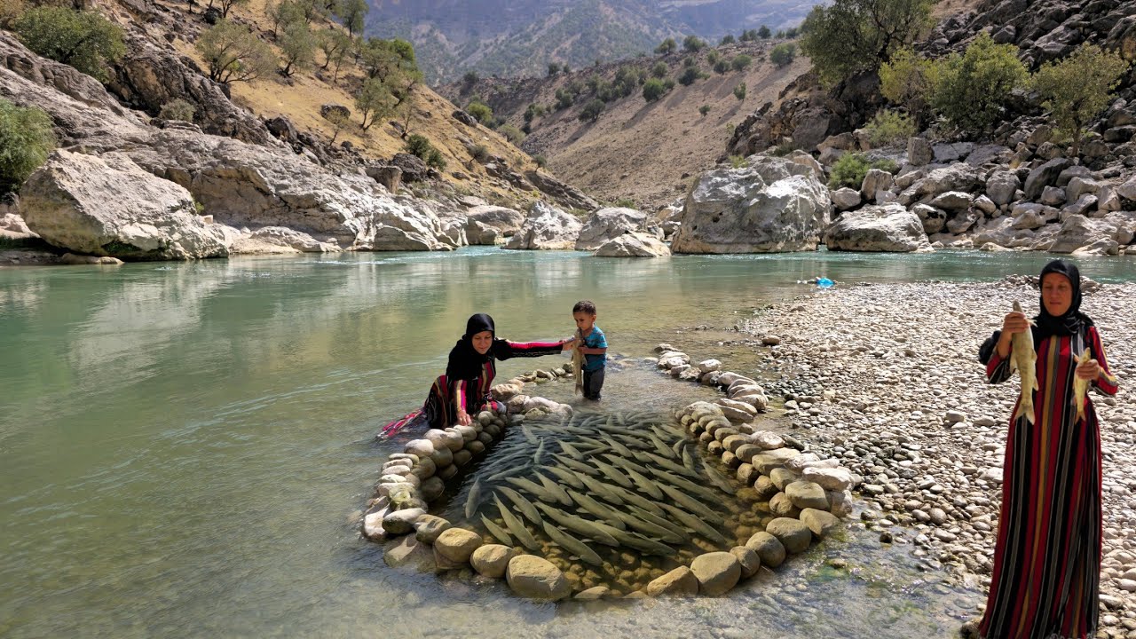 Traditional fishing in the wild Zagros river: A brave and lonely woman's survival technique