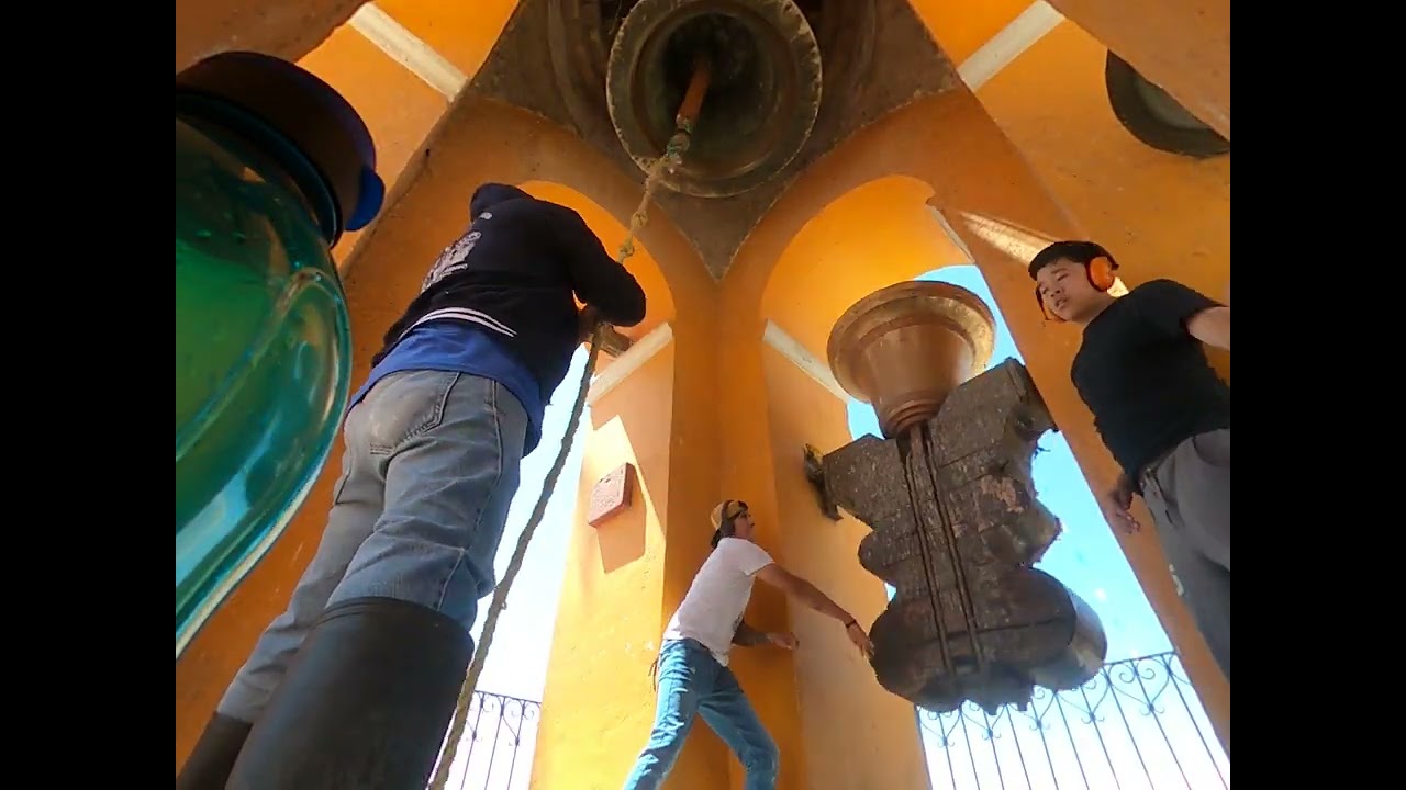 Repique de campanas en San Pablo Tecamac Cholula 2da llamada