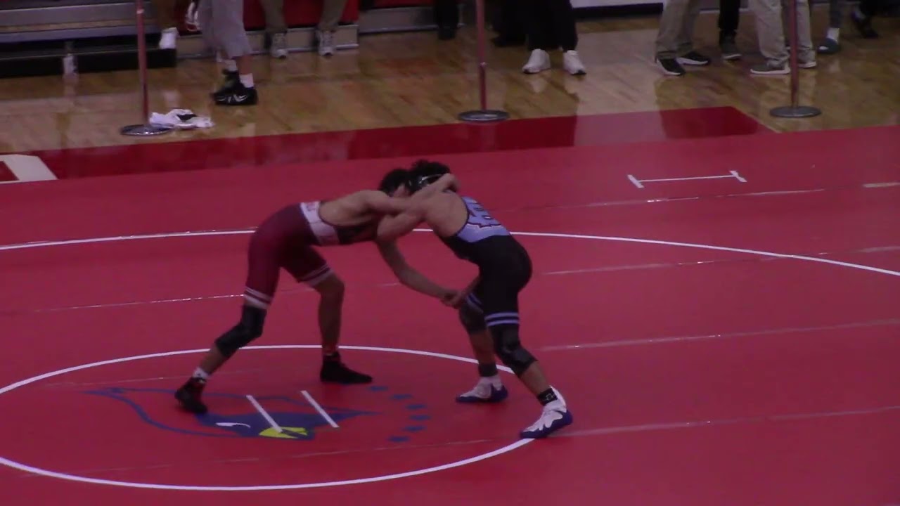 2026 EC Semi-State: 132lbs Isaiah Buikema (HC) vs Mallory (Lowell)