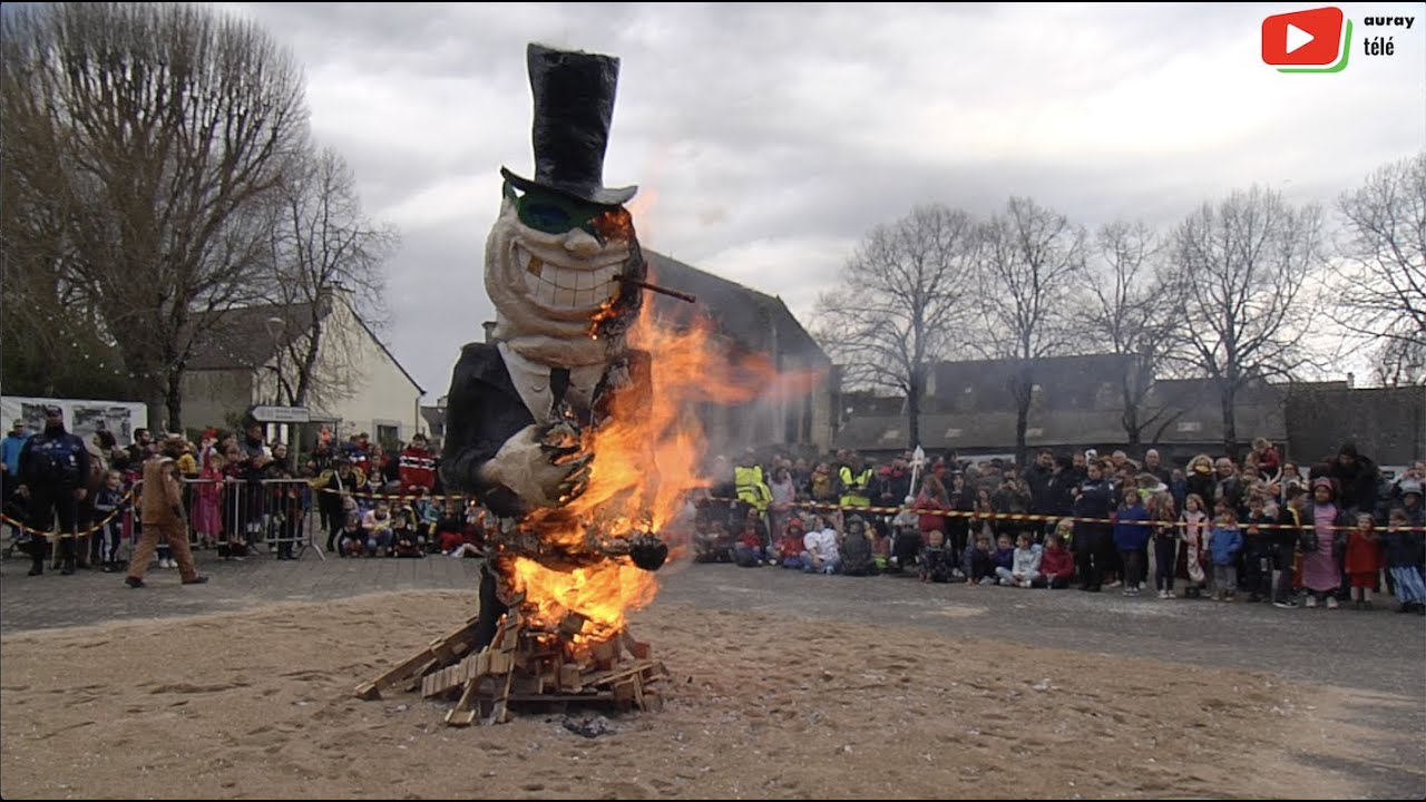 AURAY   |  Le Carnaval 2022 Allume Le Feu   |  Auray Télé