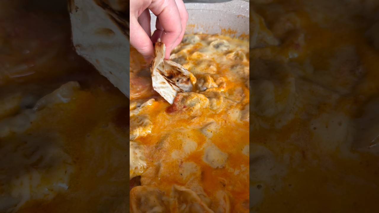 Пельмени в сливочно-томатном соусе🥟 #рецепты #вкуснопростоибюджетно #готовимподомашнему #рецепт