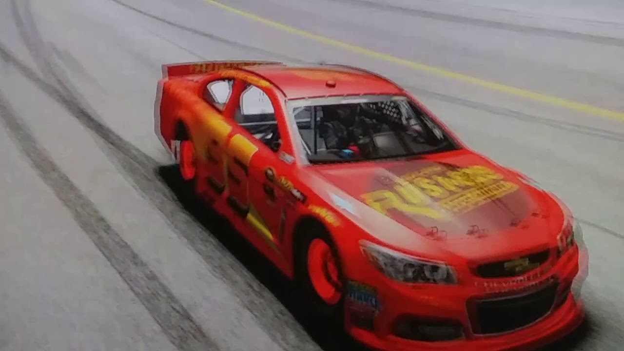 Nascar 14 lightning mcqueen