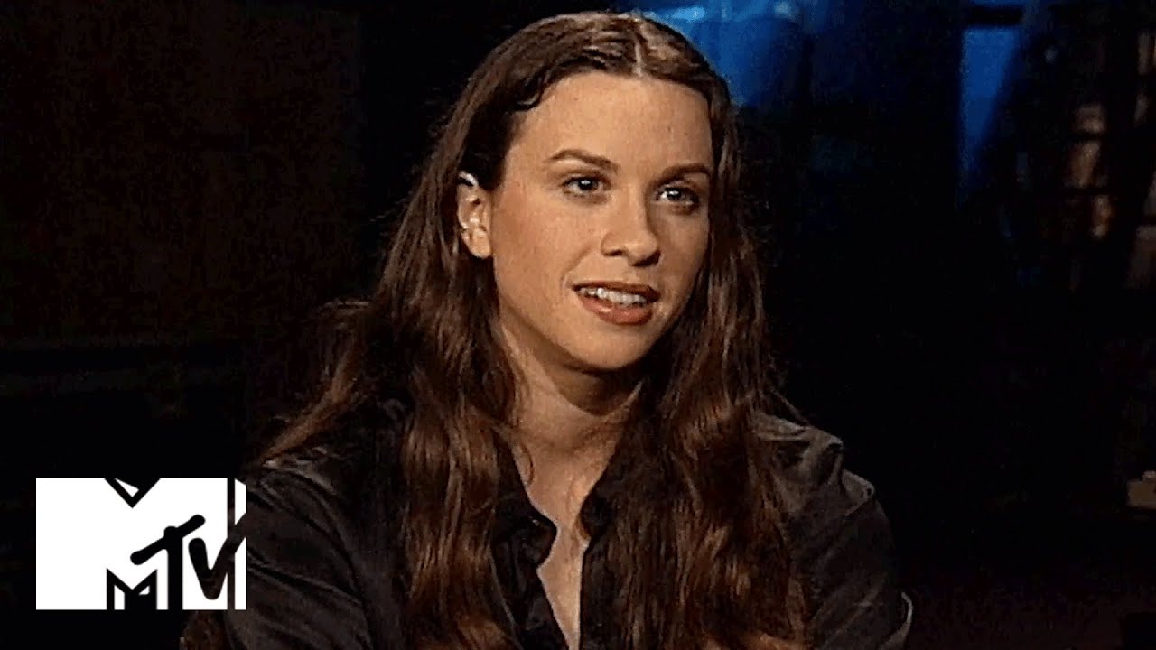 Alanis Morissette Throwback MTV Interview From 1995 | MTV News