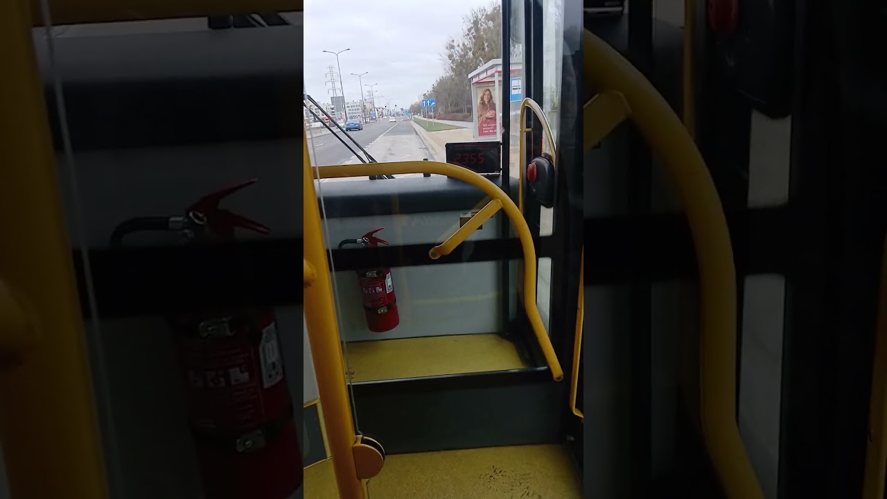 Przejazd linią 220 (Ursus Ratusz - Narwik) pzdr dla towara z obi 