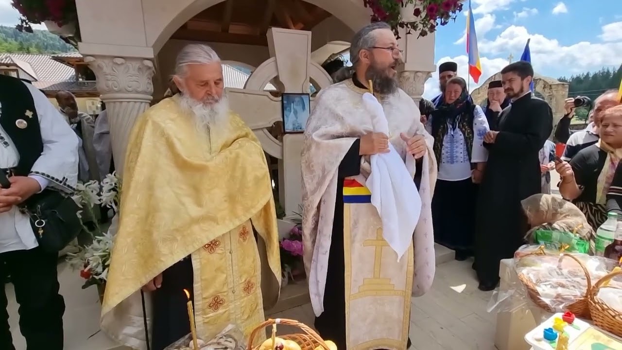 Protos. Amfilohie - Părintele Justin Pârvu, duhovnicul neamului, sfîntul lui Dumnezeu