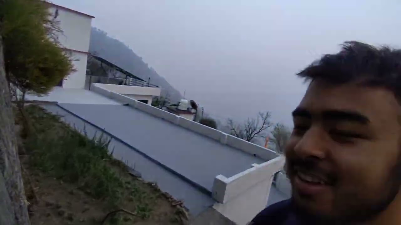 Aaj title per likhane ke liye kuchh nahin hai isliye main kuch bhi likhra hon🥺🙏🙏 gaja 