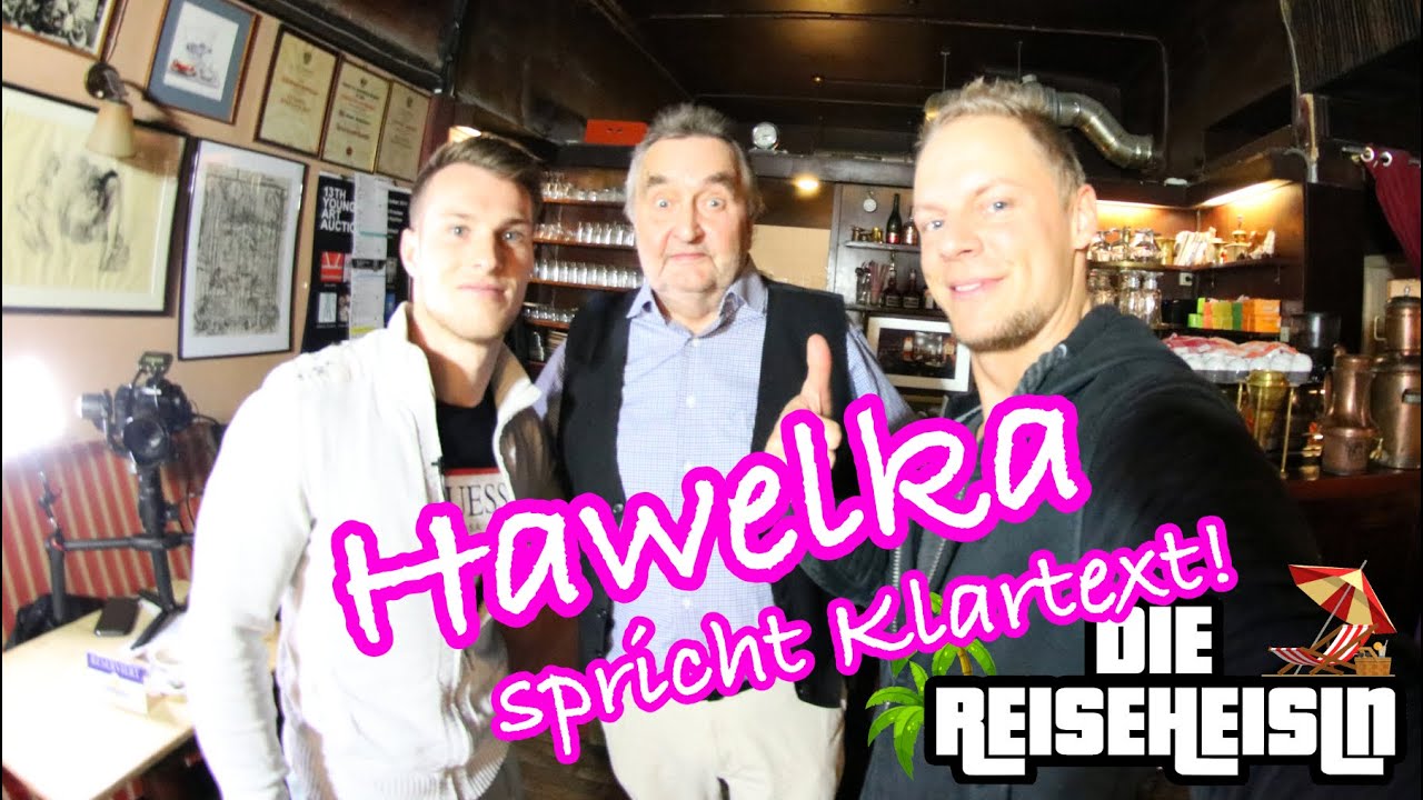 A nackerter im Hawelka! ☕️ Persönlich zu Gast im Café Hawelka,  im Gespräch mit Herrn Hawelka! 🔥