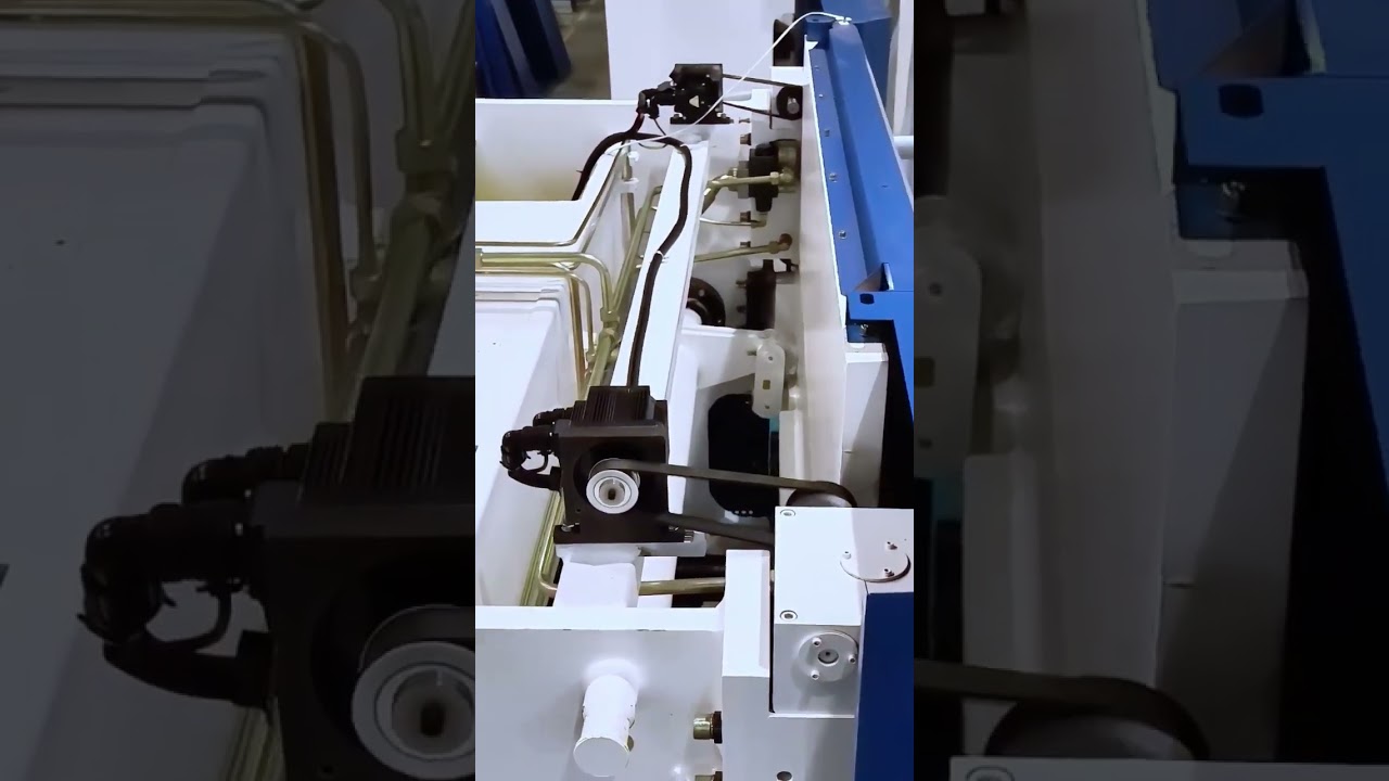 Plegadora CNC de barra de torsi&oacute;n WC67E-125T/3200