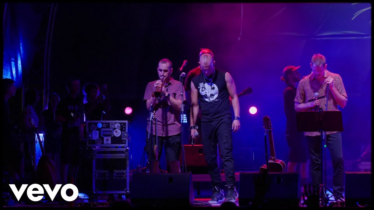 Κοινοί Θνητοί - ΠΟΥ ΕΙΣΑΙ ΦΙΛΕ (Live)