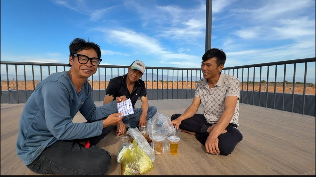 A HIỀN TIẾT LỘ SỐ TIỀN LÀM 3 CÁI GIẾNG CỦA THÉP CUỐI NĂM 