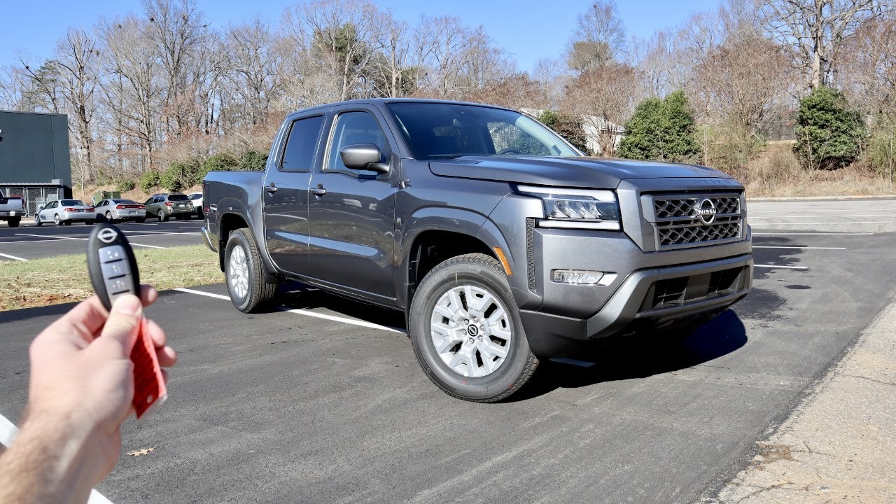 2022 Nissan Frontier SV 4x4: Start Up, Test Drive, POV, Walkaround and Review
