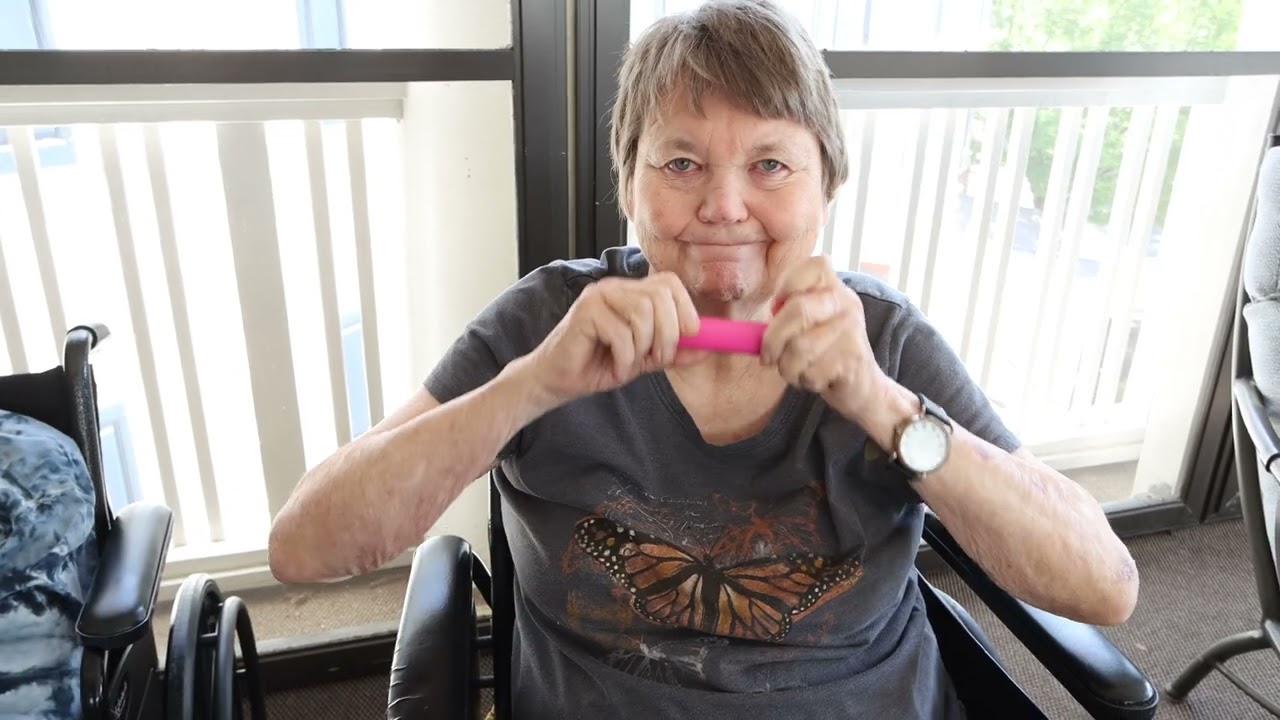 The Connections Memory Care Program Explained | Pegasus Senior Living