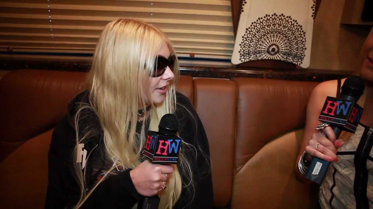 20 Questions Interview With Taylor Momsen - Hollywire's Katie Krause