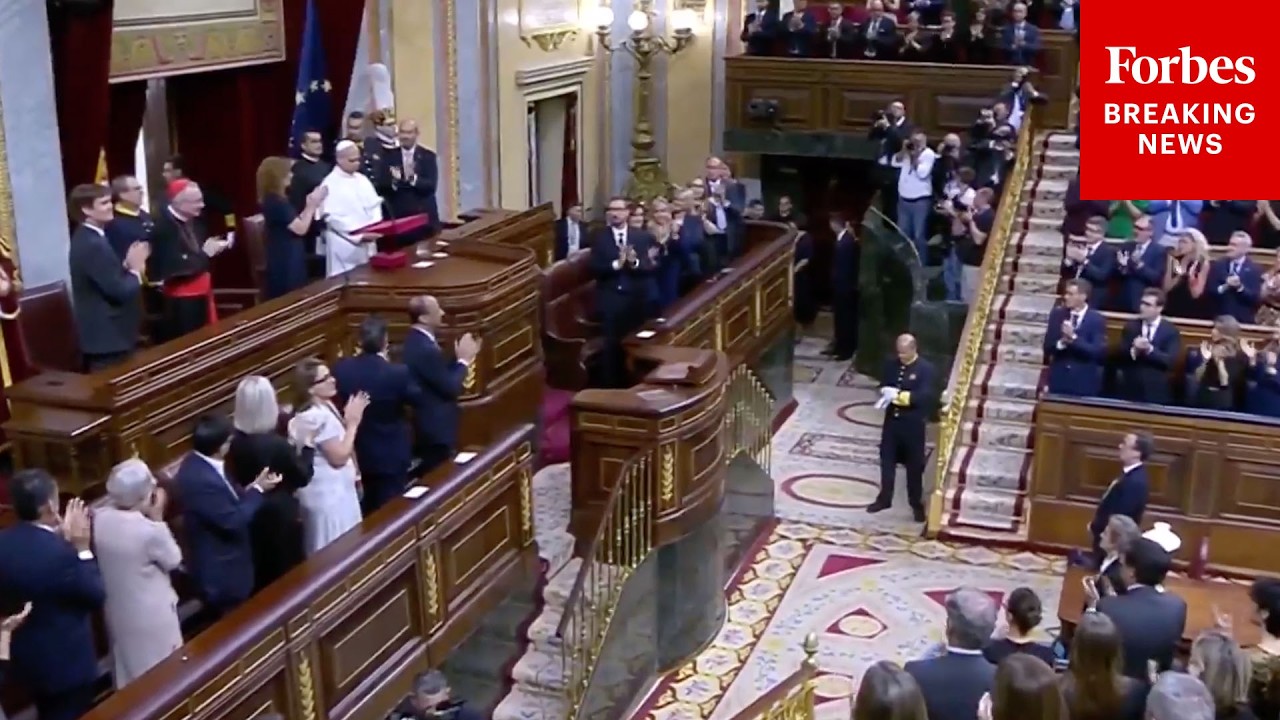 СМОТРИТЕ: Выступление Папы Льва в испанском парламенте в Мадриде, Испания