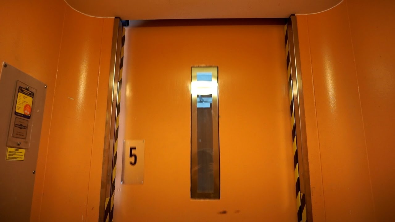 R.I.P! 1950s ASEA ? bottom-drive traction elevator (mod by KONE) @ Vretgränd 18, Uppsala, Sweden