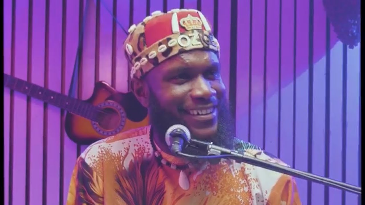 Ị KAGO casually performed 🔴LIVE by Alex Ugwu
