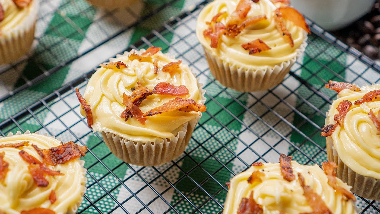 Sweet And Savory Easy MAPLE BACON CUPCAKES | Recipes.net