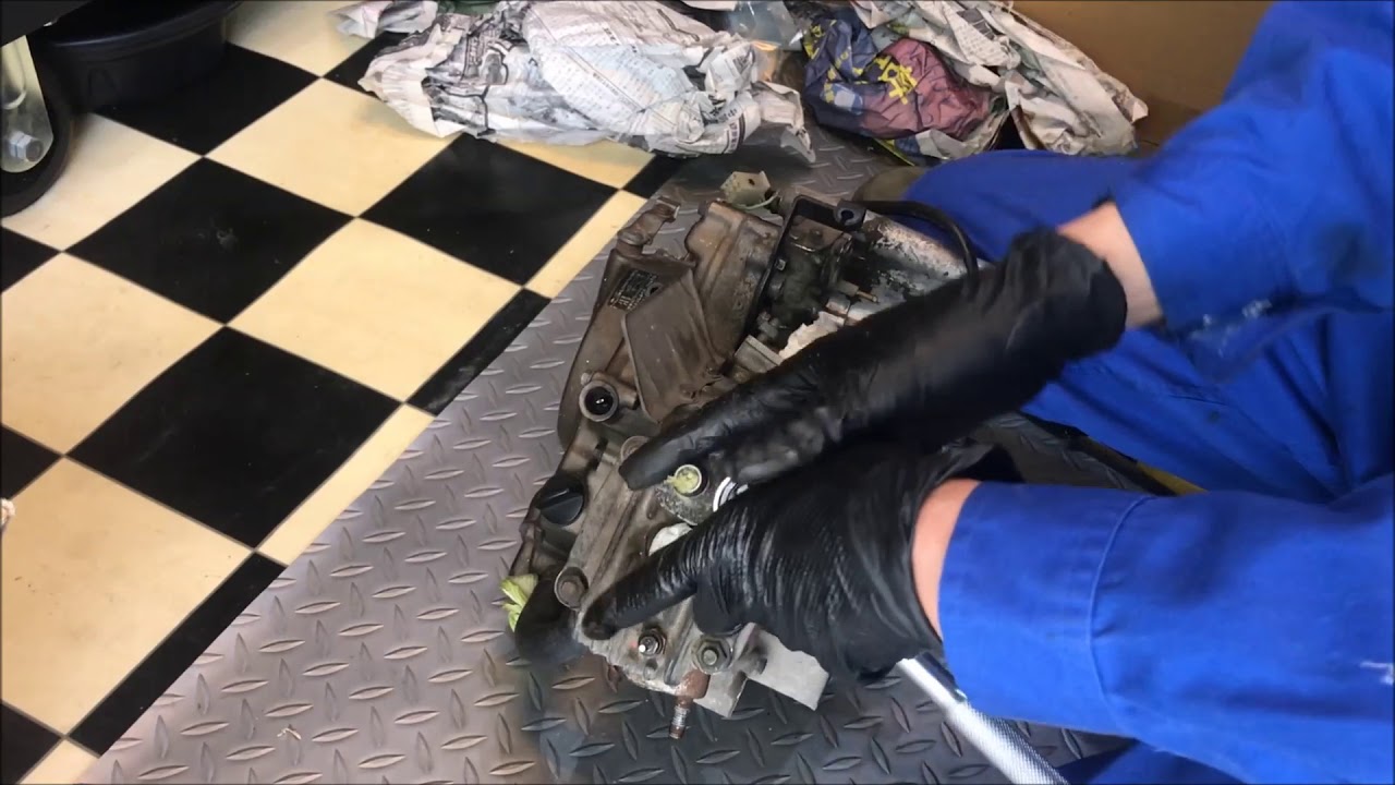 ヤフオクで落札した物を開封する動画
