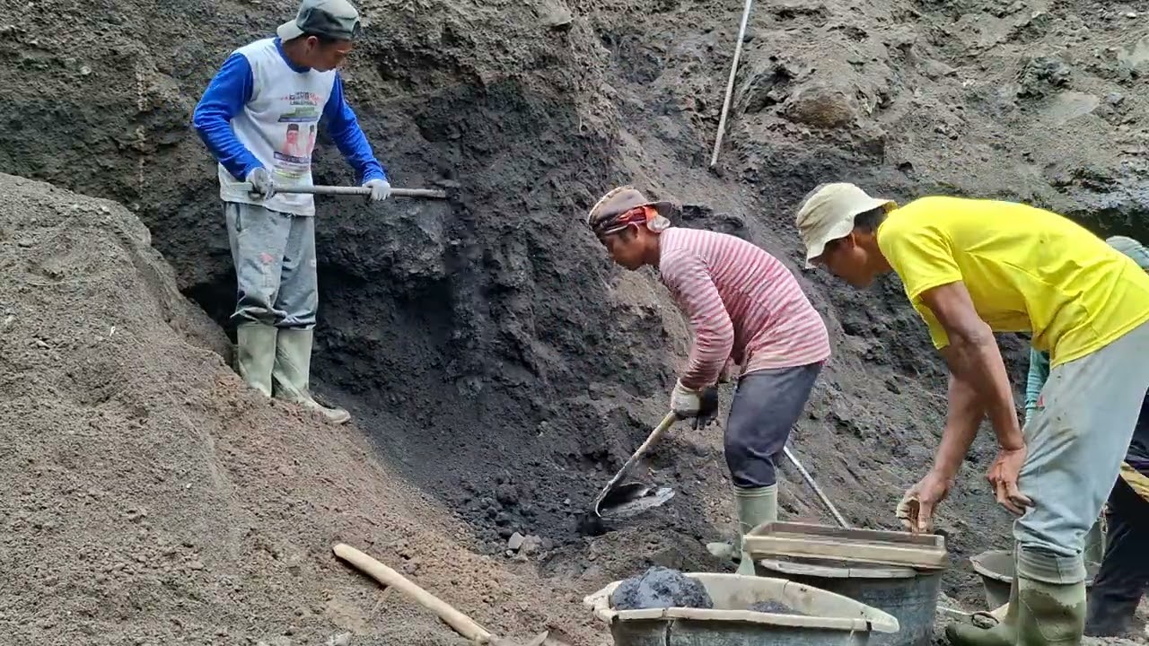 Mining volcanic sand for building materials