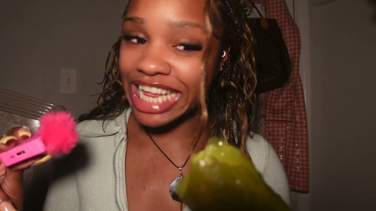 ASMR Spicy Crunchy Pickle 