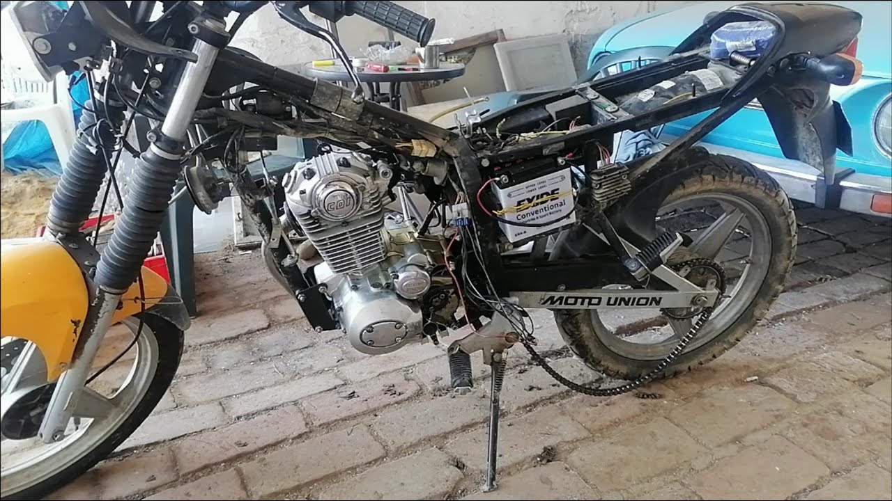 Jawa 125 Dandy, real start, výměna motoru, part 1