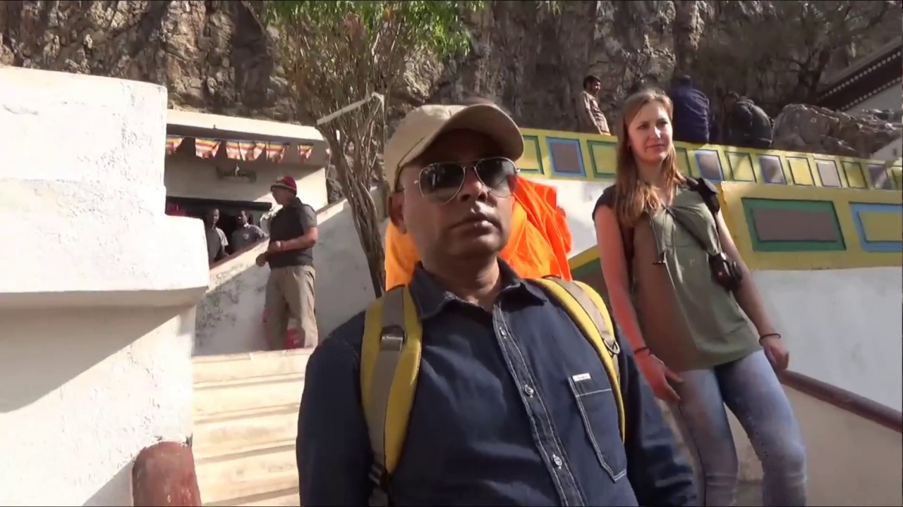 Dungeshwari Cave Temples, also known as Mahakala caves.