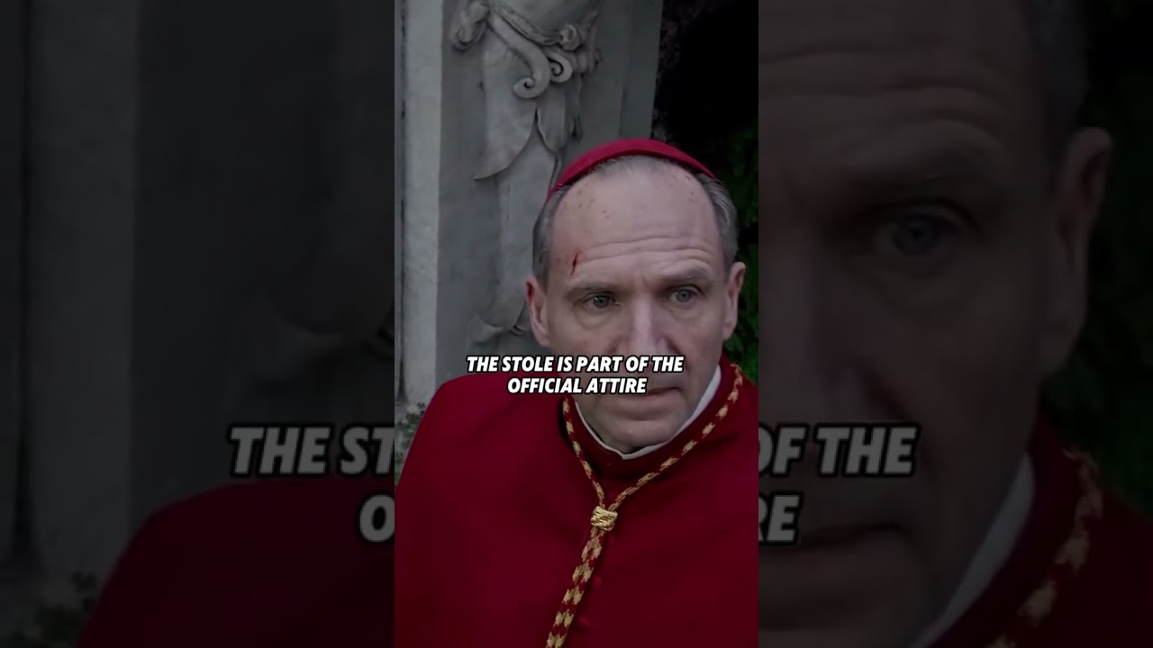 Pope Leo vs Pope Francis clothes explained