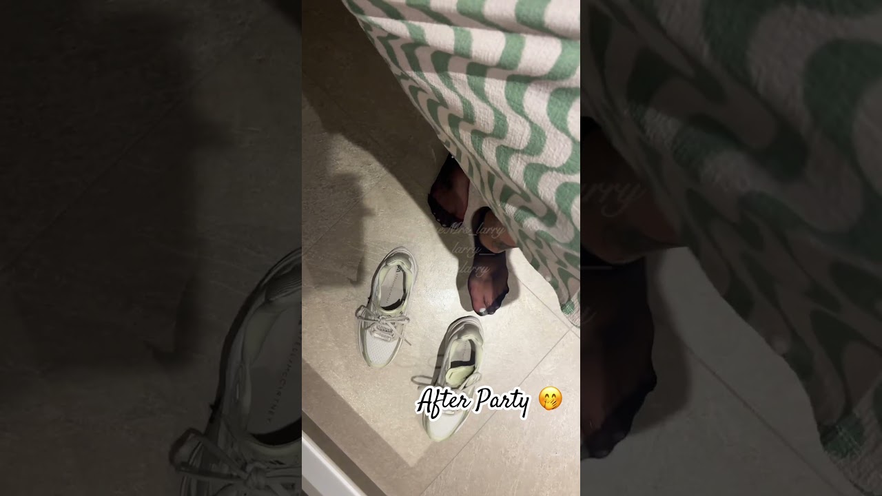 22. August 2025 #nylon #party #feet #feetnail #feetshorts #socks #sneaker #contentcreator