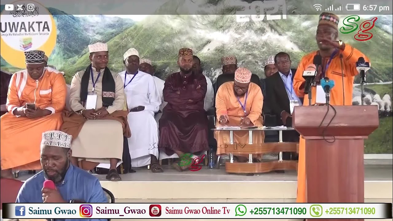 MAZINGE HATARI SANA AMKABIDHI YESU SWALI  LA MWINJILISTI WA KISABATO HUKU WAUMINI WAO WAPAGAWA.