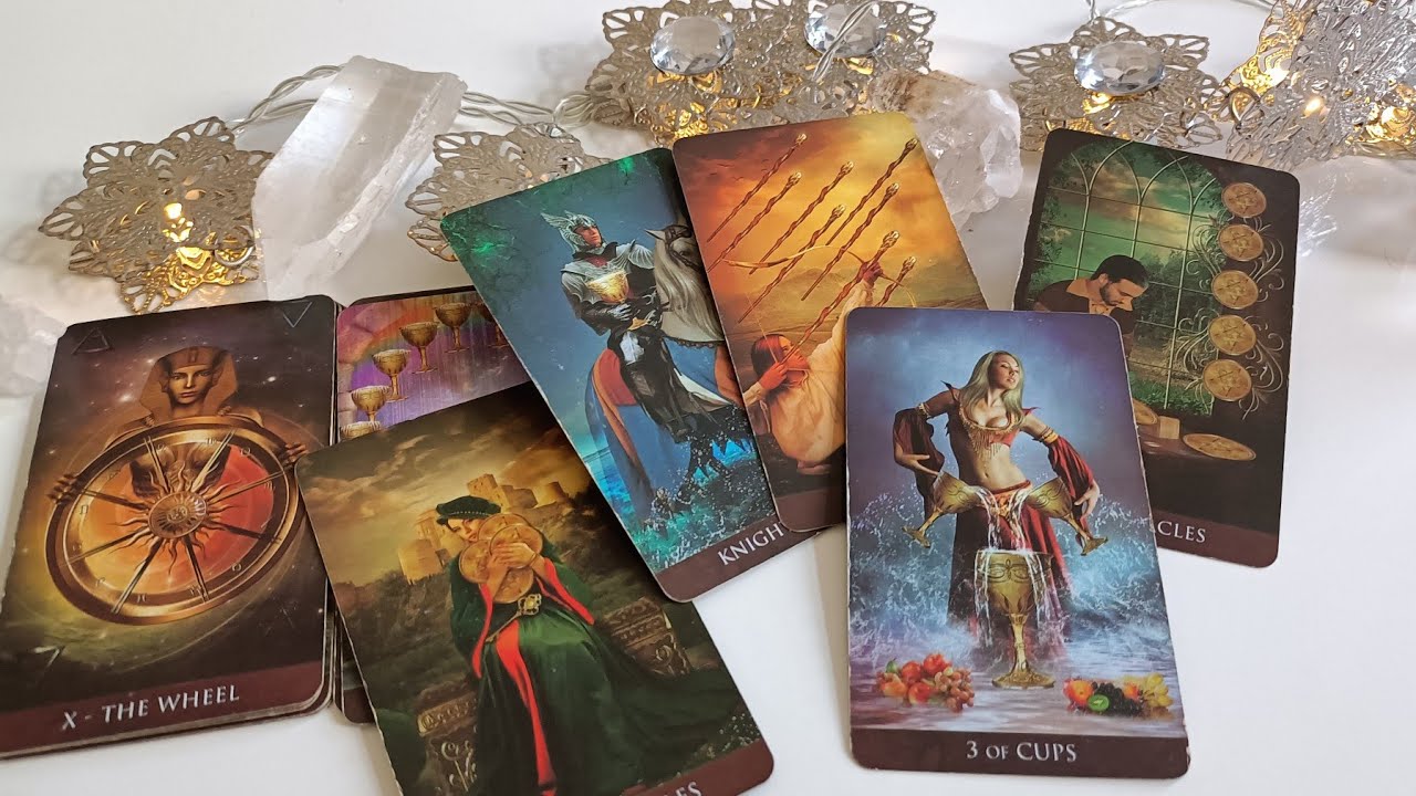 Was denkt und fühlt er, wenn er Dich ansieht? ❤️ Liebesorakel Singleorakel Tarot 🎉