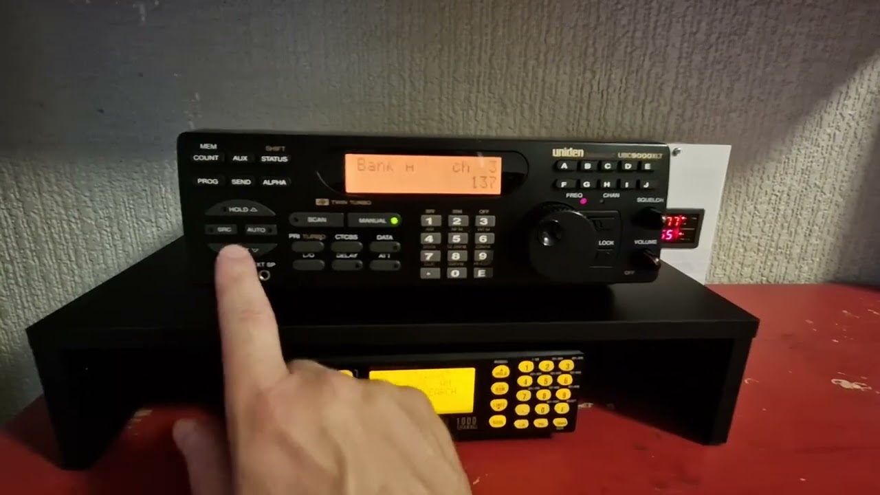 Uniden UBC9000XLT vs UBC785XLT