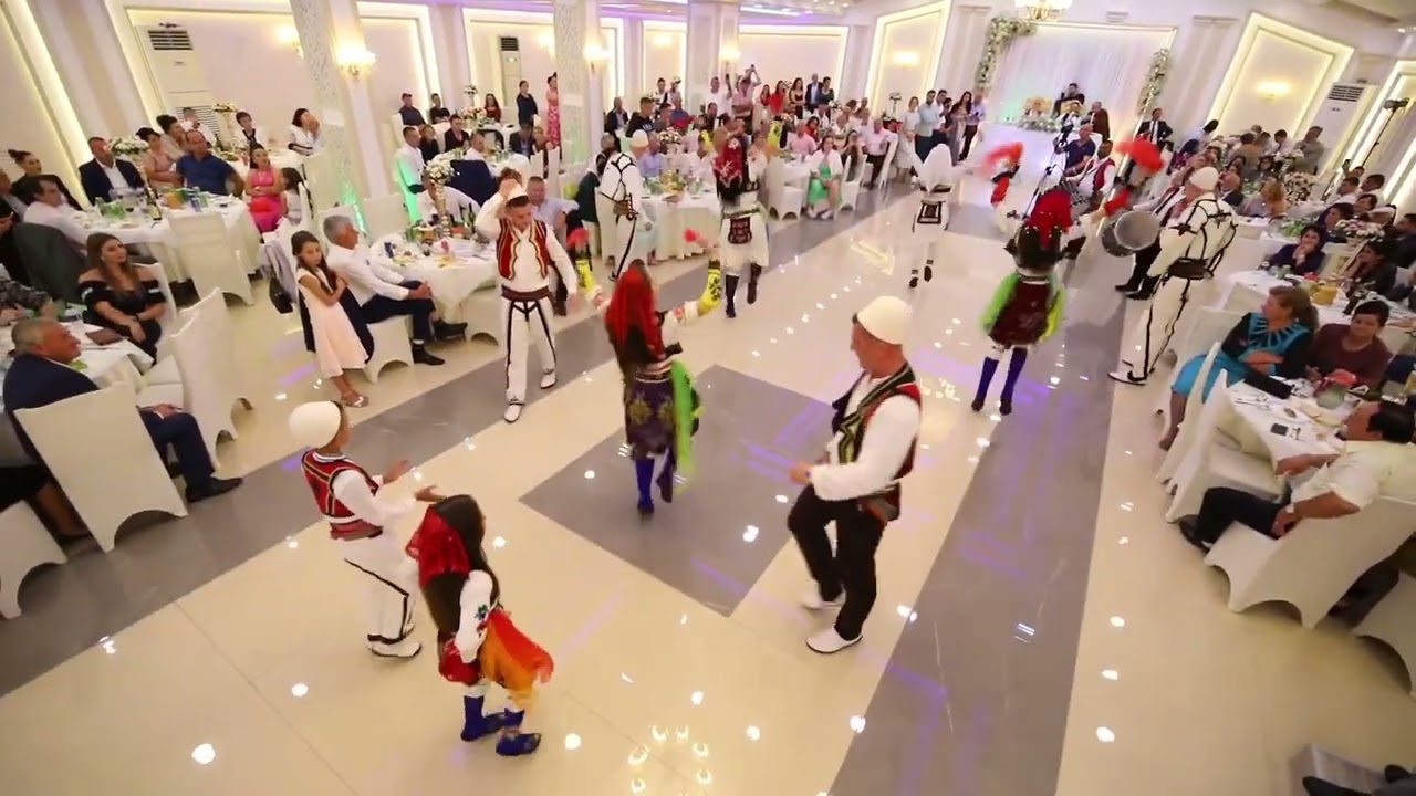Valle Tropoje me motive Gash-Krasniqe  Koreografia Shpresart Memia. Muzika Skender Doshlani