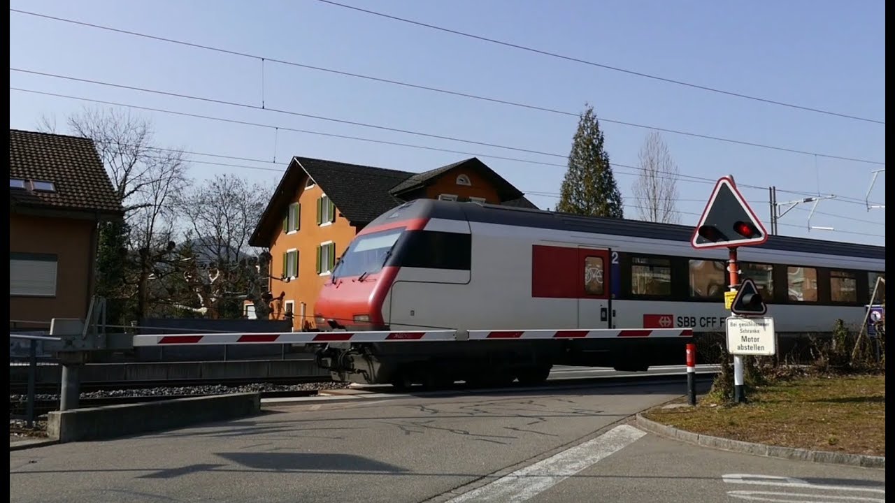 Railroad Crossing -  Bad Schinznach(CH) - Bahnübergang Bahnhofstrasse