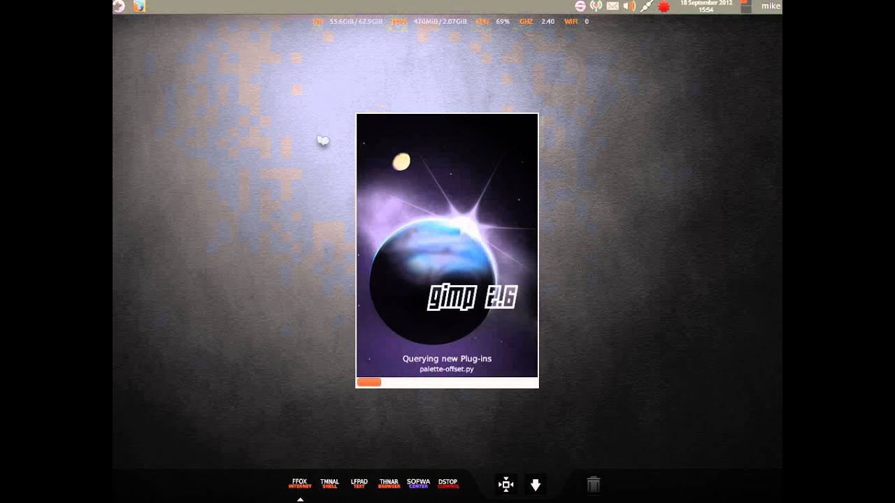 Video Review: Voyager 12.04 at ReviewLinux.Com