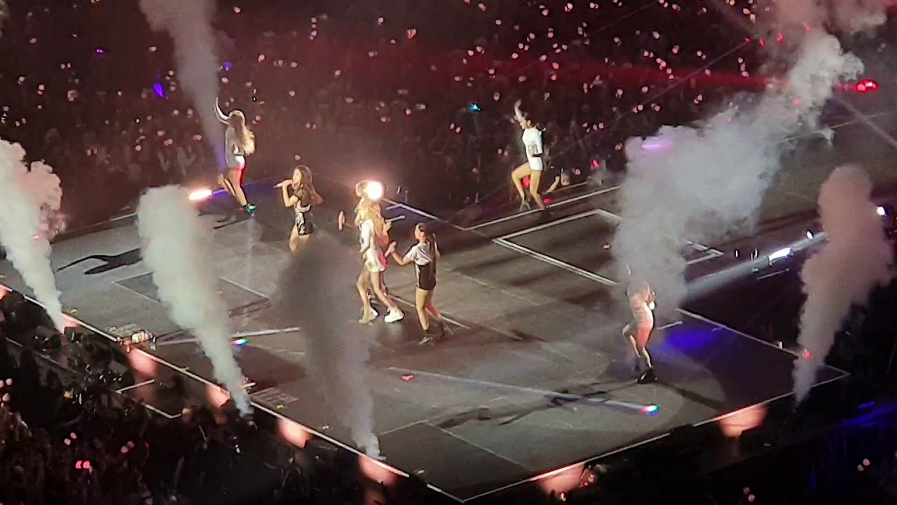 Blackpink - Boombayah live in sydney 2019