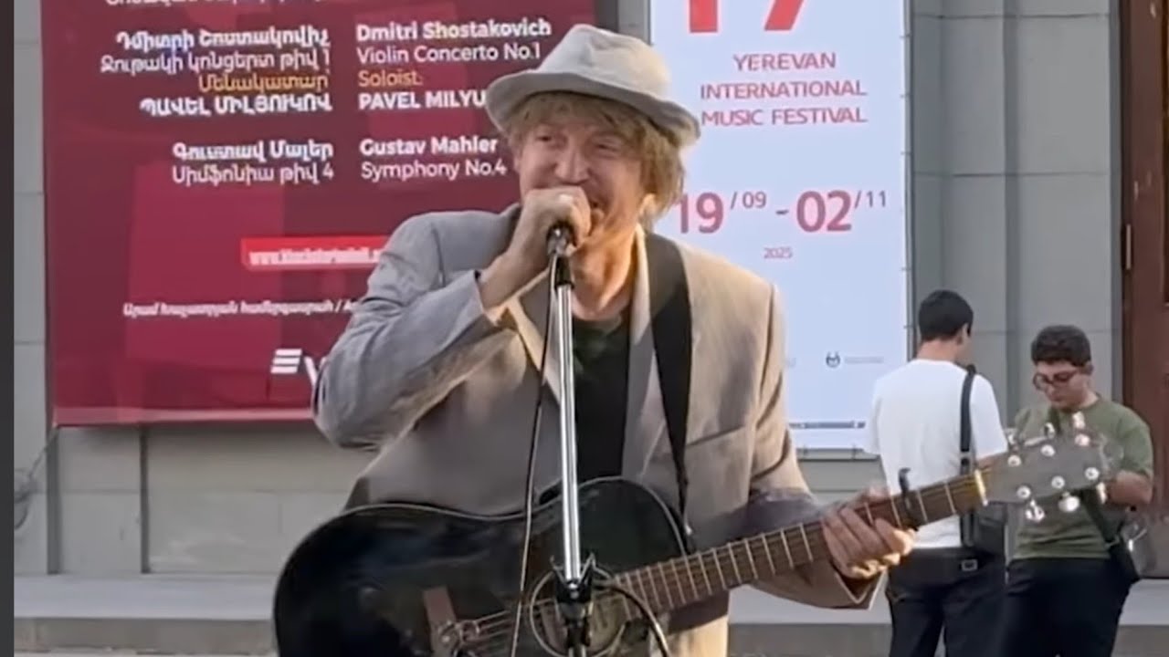 МУЗЫКАНТ сделал ДОБРОЕ дело для БЕЗДОМНОГО ГИТАРИСТА 🎸......
