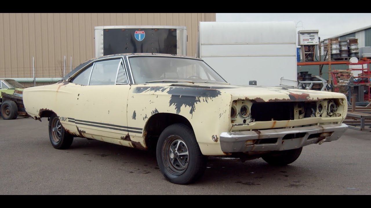 ALL ORIGINAL ONE OWNER LOW MILE 1968 GTX 440-4 SPEED
