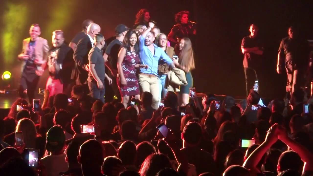 Telenovelas Medley - Thalia, Latina Love Tour, Hollywood