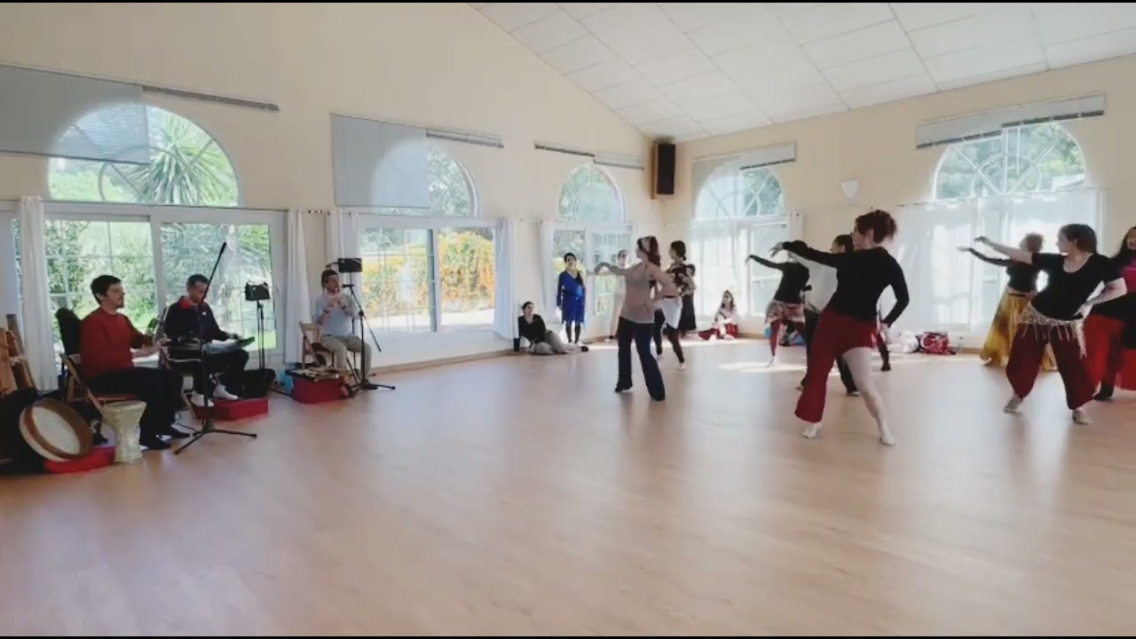 Dance in Spain with Nesma 🇪🇸 #danseuse #bellydancer #danse #danseorientale #bellydancer 