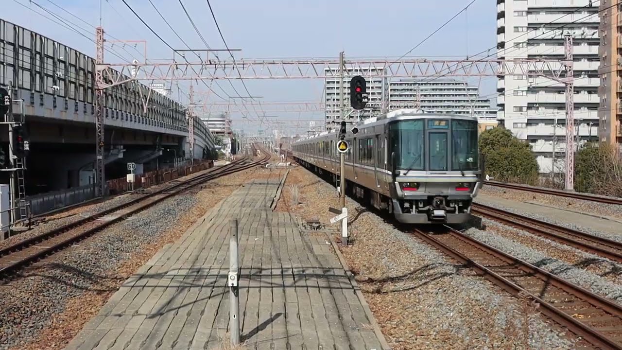 JR西日本223系(2000番台)#94 JR神戸線(東海道本線) 快速 塚本駅通過