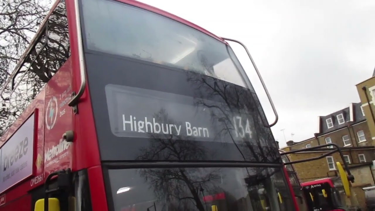London bus Metroline OME2661 blind change