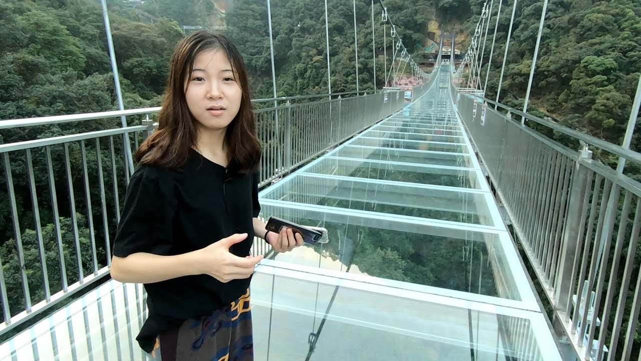 廣東景區打造中國最寬玻璃橋，橫跨超300米，門票收費138元！