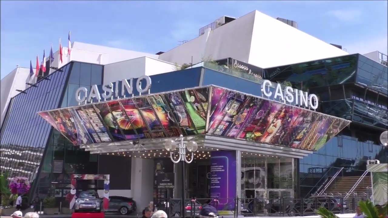 העיר קאן בצרפת The city of Cannes in France
