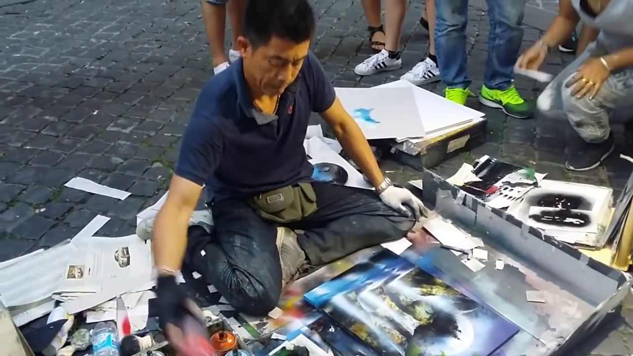 Incredible spray paint artist in Rome